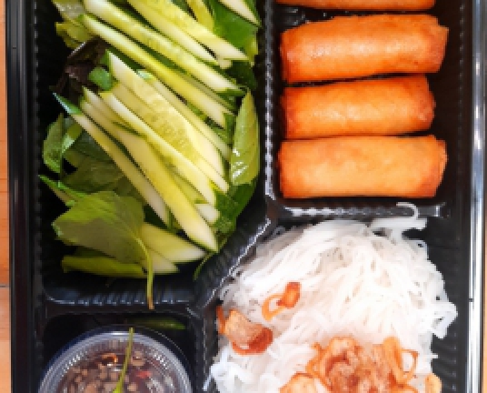 Bún chả giò