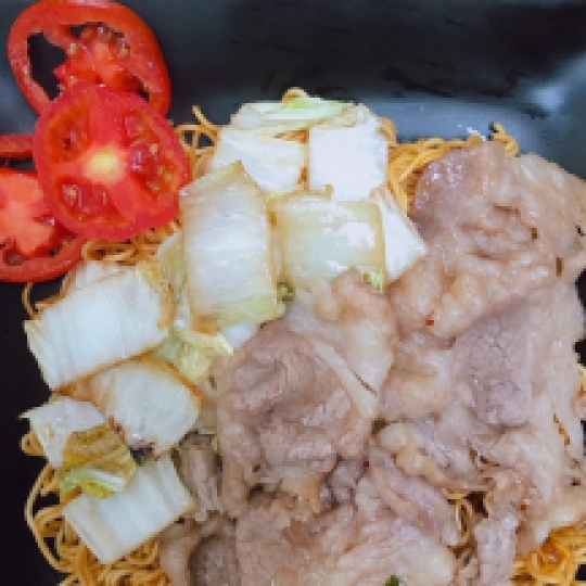 Mì xào bò mỹ 